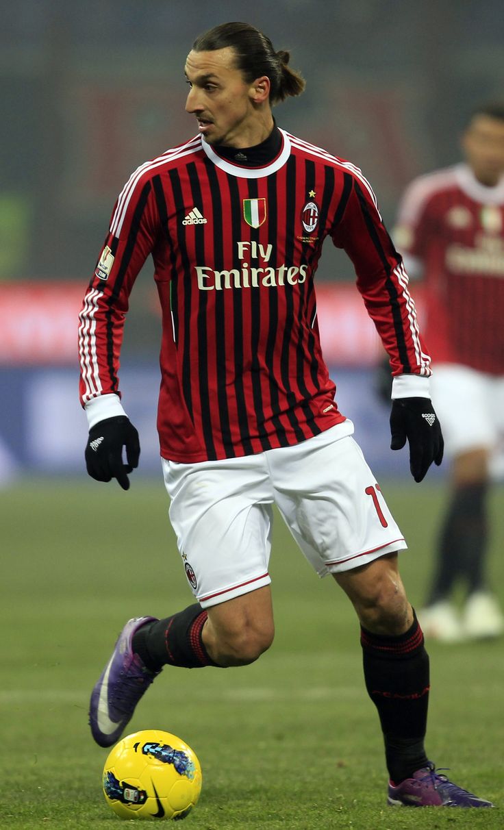 Zlatan Ibrahimovic – AC Milan www.classicfootba …